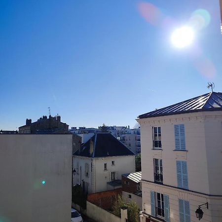 La Vie En Blanc Et Noir Maisons-Laffitte Lägenhet Exteriör bild